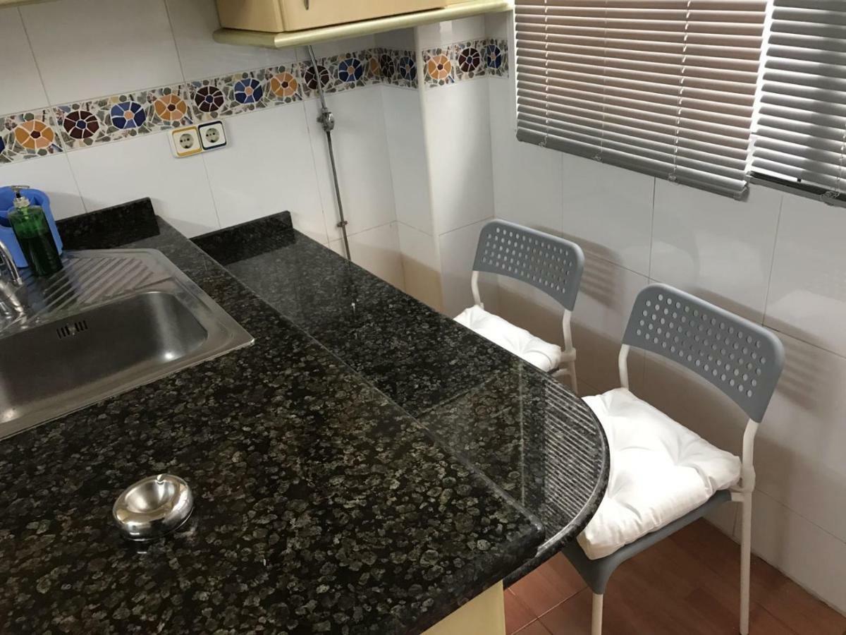 Apartamento Turistico Loyola Benidorm Bagian luar foto